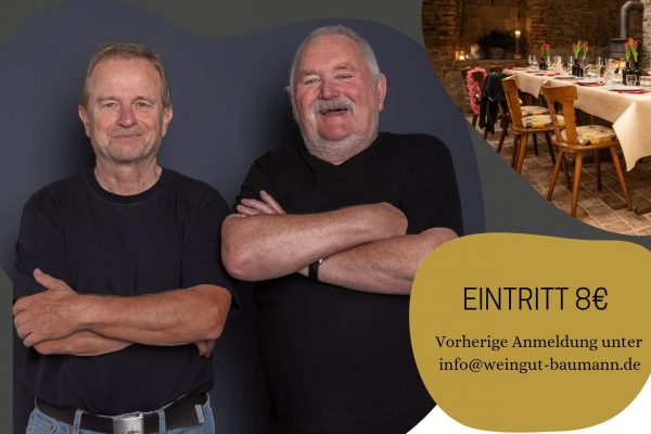 Zwei fränkische Polizisten, die Lachen